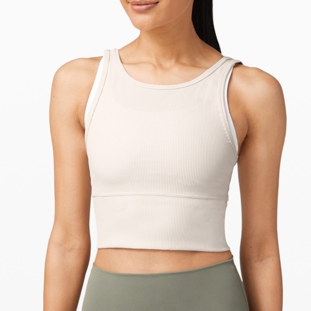 Lululemon Power Pivot Cream Size 6